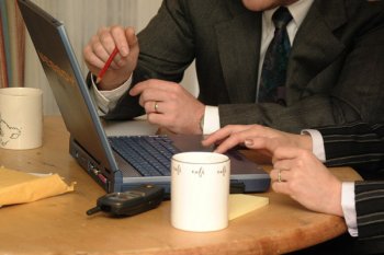 Internet i laptop w salonach Orange – prezent na święta