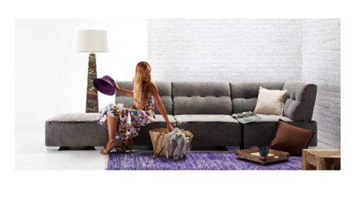Styl industrialny i sofy z jeansu do industrialnego salonu