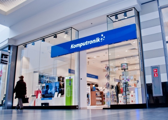 Komputronik startuje w Bolesławcu BIZNES, Handel - Już 8 października Komputronik otworzy kolejny salon. Do listy miast, gdzie można skorzystać z bogatej oferty tej ogólnopolskiej sieci, dołączy Bolesławiec.
