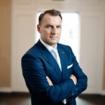 CHCESZ DOCHODZIĆ SWOICH PRAW? – WEDŁUG NOWYCH PRZEPISÓW ZAPŁACISZ W SĄDZIE ZNACZ