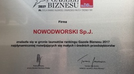 Nowodworski Sp. j. z tytułem Gazeli Biznesu 2017 BIZNES, Konsument - Firma Nowodworski Sp. j, producent dekoracyjnych opraw oświetleniowych, po raz kolejny udowodniła, że znajduje się w czołówce najdynamiczniej rozwijających się przedsiębiorstw w Polsce.