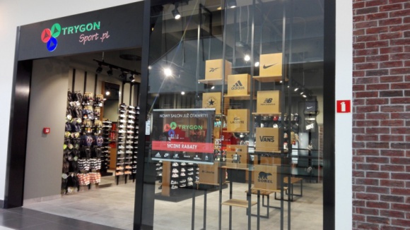 Trygon Sport otwarty w Wola Parku BIZNES, Handel - Grono najemców Wola Parku powiększyło się o znaną markę oferującą obuwie, odzież sportową i casualową dedykowaną kobietom, mężczyznom i dzieciom - Trygon Sport. Sklep w Wola Parku zajął powierzchnię blisko 95 mkw.