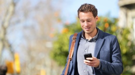Jak technologie mobilne wpływają na nasze zakupy?
