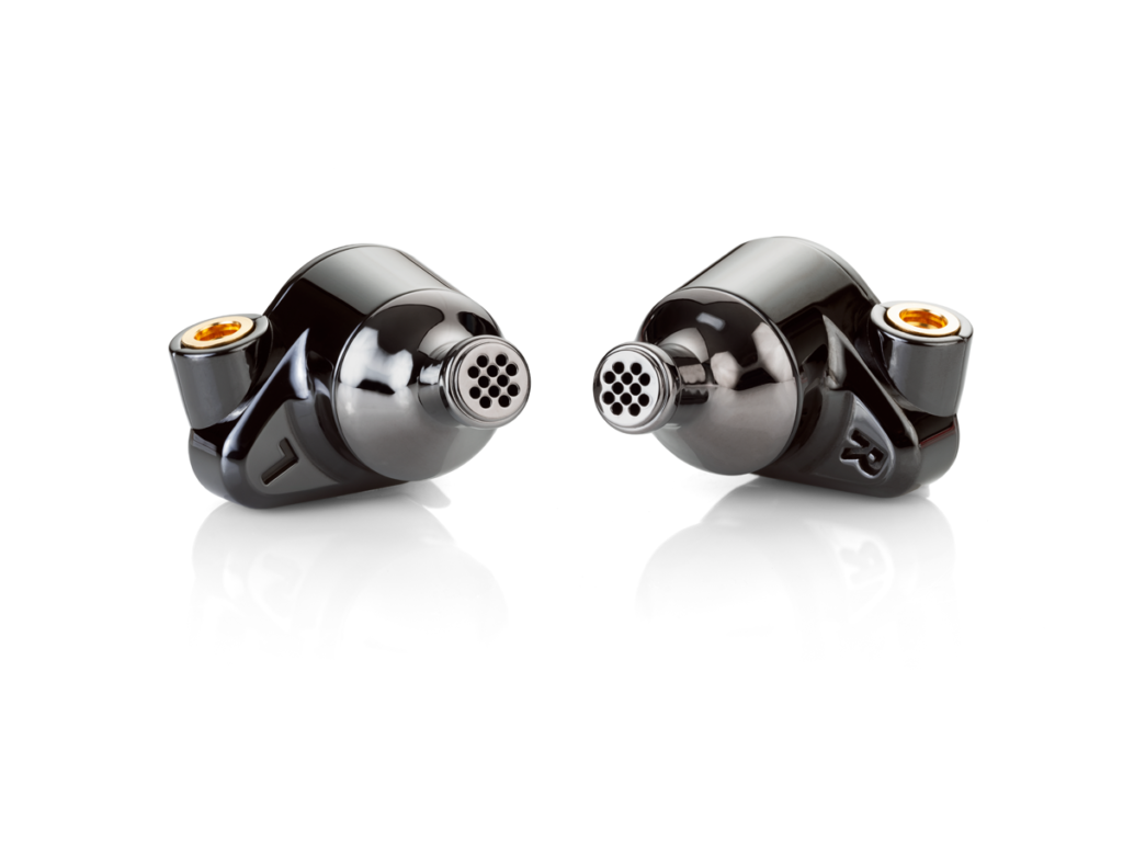 Campfire_Audio_Dorado_2020_01