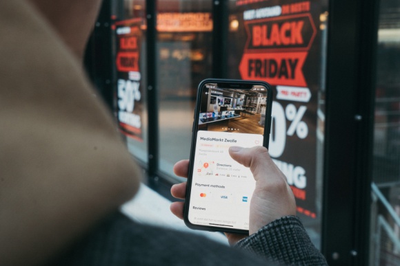 Black Friday – czas łowców okazji, ale też oszustów wyłudzających dane osobowe