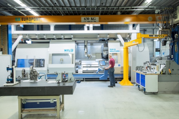 Przemysł, BIZNES - Czołowy producent pomp perystaltycznych, firma Bredel, zainwestowała ponad 3.4 miliona euro w nowe, sterowane numerycznie centrum toczenia i frezowania, zautomatyzowaną ładowarkę bramową oraz system magazynowania pionowego w celu skrócenia czasu realizacji zamówień., Bredel inwestuje 3,4 mln € w celu poprawy jakości i tempa realizacji zamówień Przemysł, BIZNES - Czołowy producent pomp perystaltycznych, firma Bredel, zainwestowała ponad 3.4 miliona euro w nowe, sterowane numerycznie centrum toczenia i frezowania, zautomatyzowaną ładowarkę bramową oraz system magazynowania pionowego w celu skrócenia czasu realizacji zamówień.