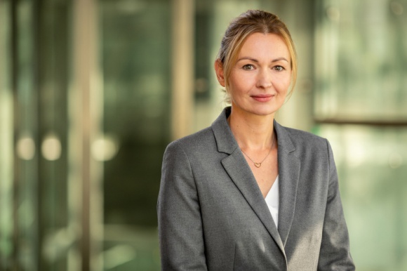 Finanse, BIZNES - Idea Getin Leasing po raz piąty z rzędu została doceniona przez klientów i otrzymała prestiżowe godło „Firmy Przyjaznej Klientowi”. Wyróżnienie to nadawane jest firmom, dla których wysoka jakość obsługi jest kluczową wartością w biznesie., Idea Getin Leasing po raz piąty „Firmą Przyjazną Klientowi” Finanse, BIZNES - Idea Getin Leasing po raz piąty z rzędu została doceniona przez klientów i otrzymała prestiżowe godło „Firmy Przyjaznej Klientowi”. Wyróżnienie to nadawane jest firmom, dla których wysoka jakość obsługi jest kluczową wartością w biznesie.