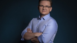 Nie tylko podbój kosmosu. Czego polscy inwestorzy i branża OZE mogą się nauczyć Energetyka, BIZNES - Czołowy przedstawiciel kalifornijskiego biznesu — Elon Musk — to nie tylko przedsiębiorca, który za punkt honoru przyjął sobie podbój kosmosu.
